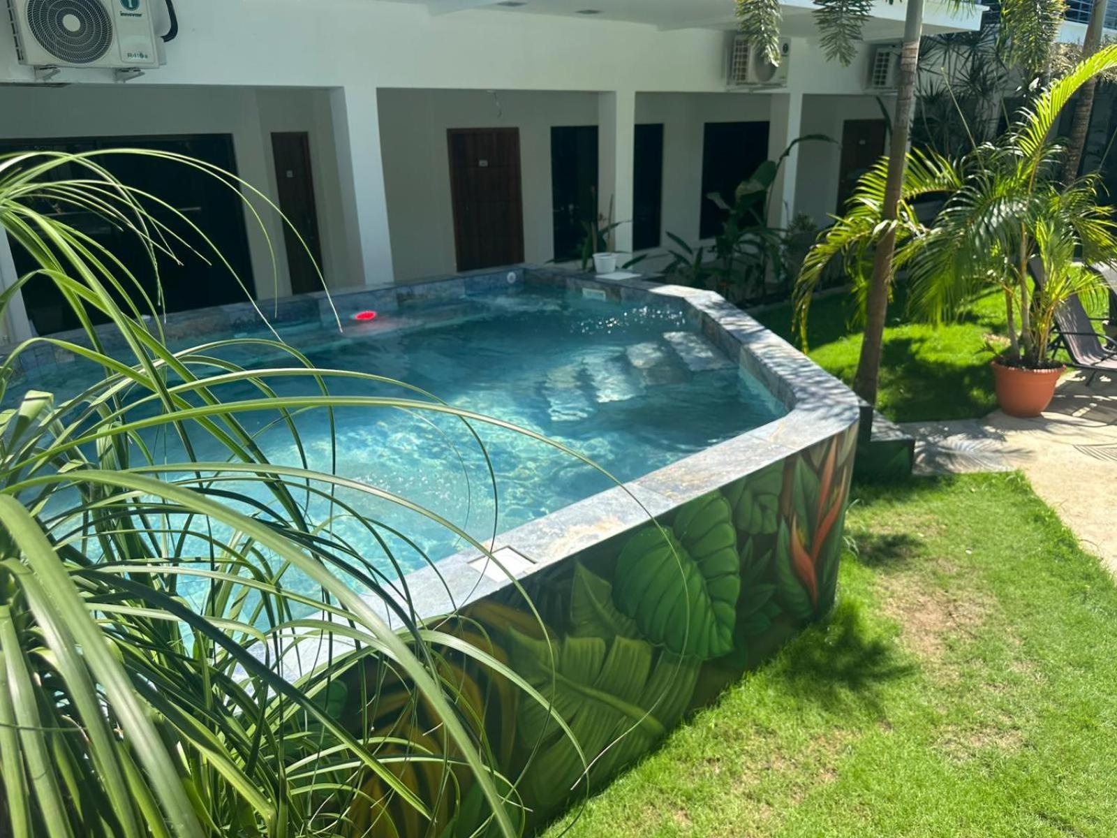 Private Fully Furnished Home At Wide Mouth Frog Hostel Quepos Exterior photo