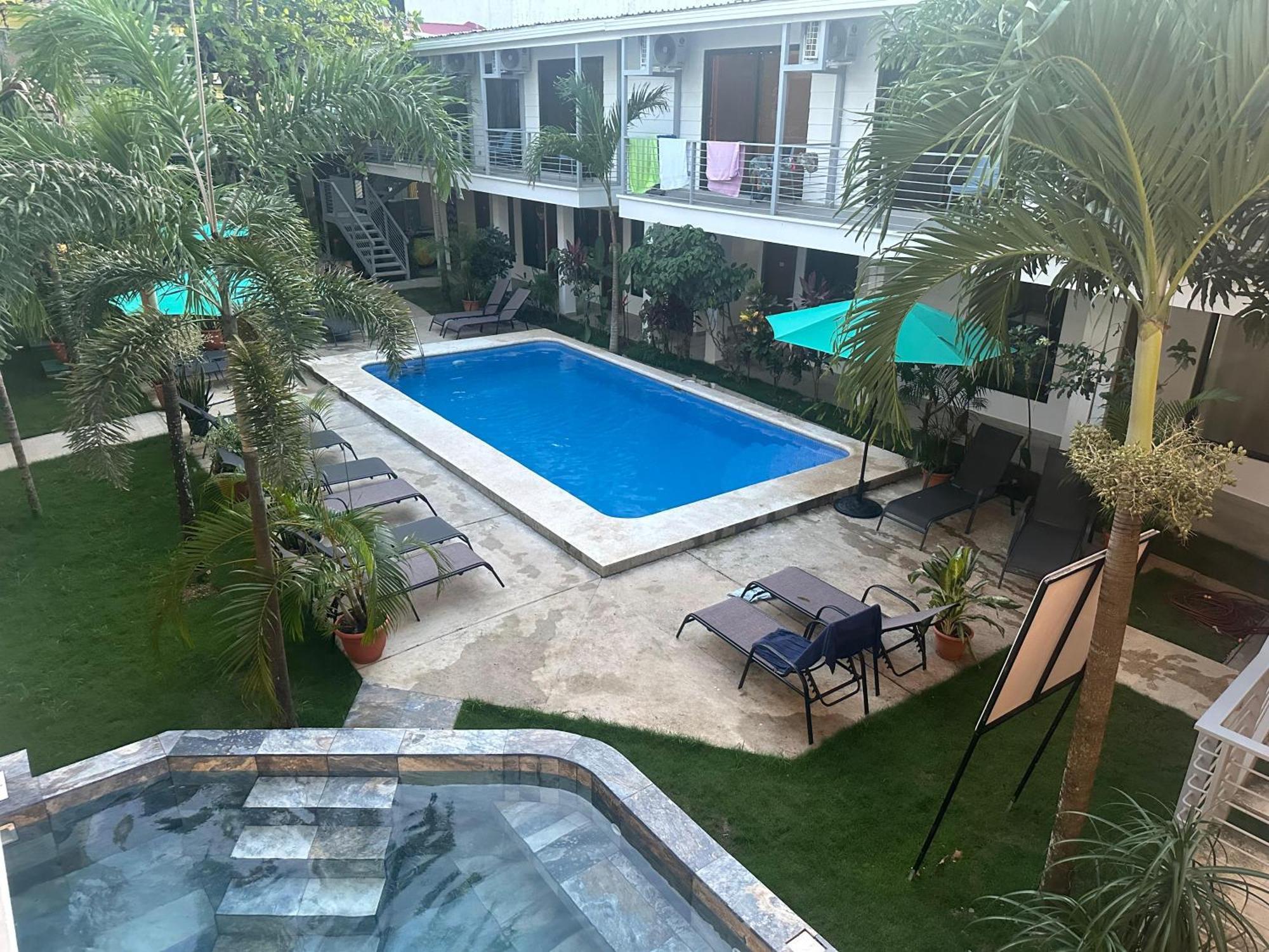 Private Fully Furnished Home At Wide Mouth Frog Hostel Quepos Exterior photo
